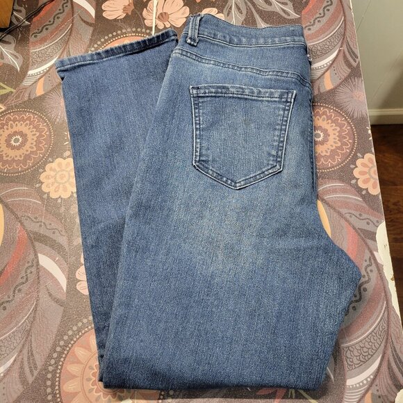 Gloria Vanderbilt 12S Missy Medium Wash Denim Blue Amanda Line Tapered Jeans - Picture 1 of 13